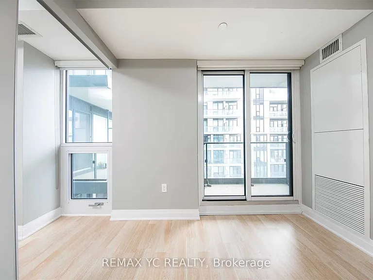 251 Jarvis St #806 — Photo 13