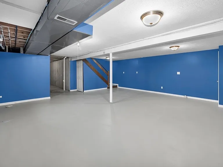 4335 Shandon Dr — Photo 38