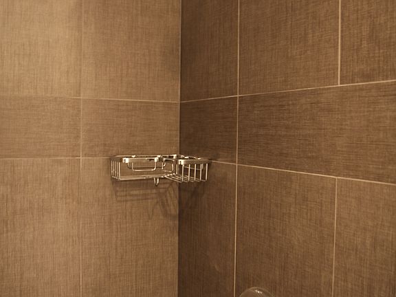 Second bathroom shower