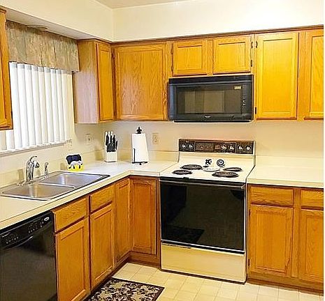 4th image of 409 Wind Way Dr #1