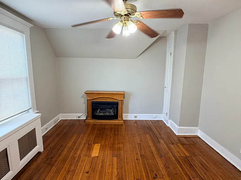 64 Stanley St #3 — Photo 3