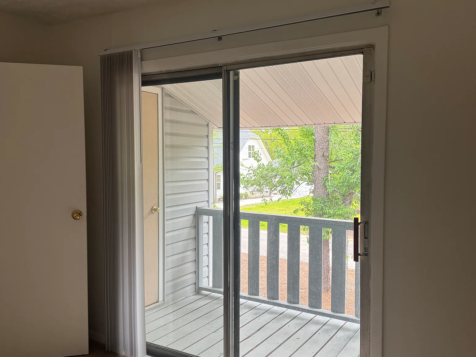 2 bed, 2.5 bath, 1280 sqft, $1,450 — Photo 4