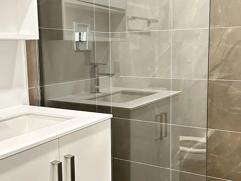 88 Queen St E #1209 — Photo 13