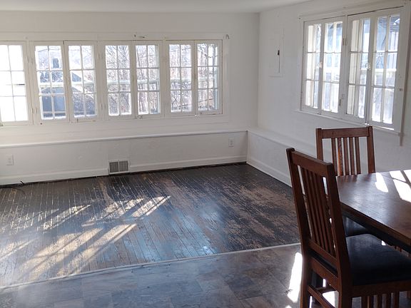 2nd image of 2404 S 10th St #H