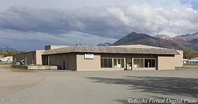 1st image of 81 Commercial Dr