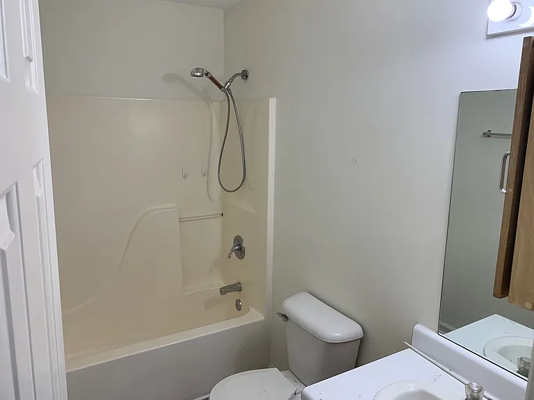 108 Jones St #B — Photo 6