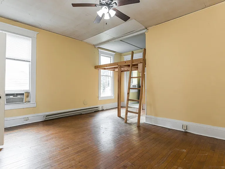 938 Fortwood St #2 — Photo 22