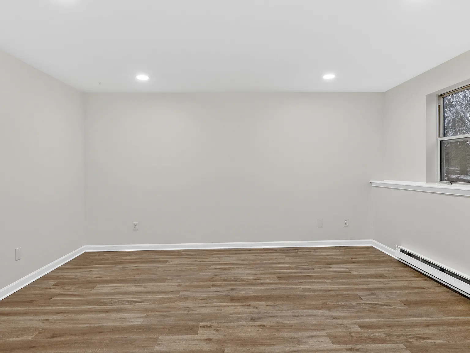 2 bed, 1000 sqft, $1,700 — Photo 4
