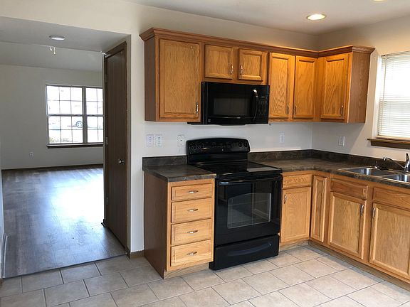 2nd image of 719 Glenstone Dr