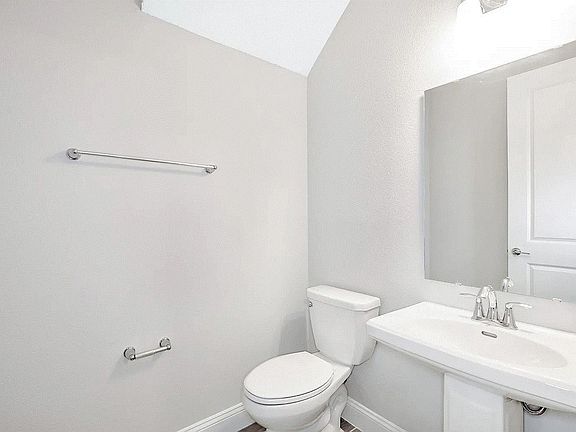 5th image of 92 Tyson Ct #39