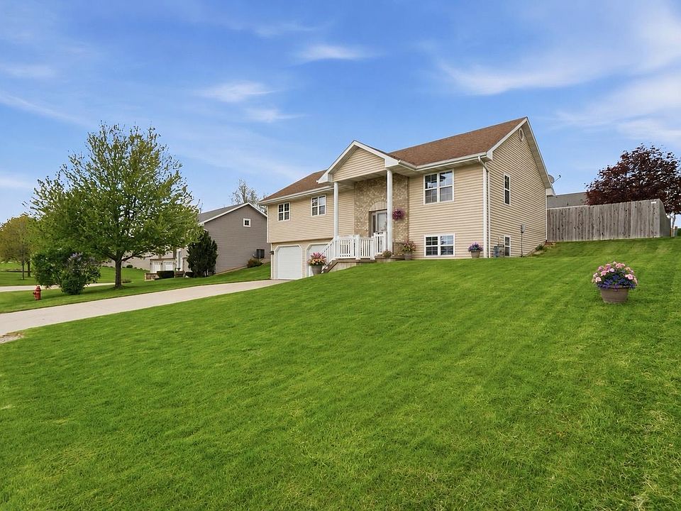 1st image of 872 Cassandra Dr