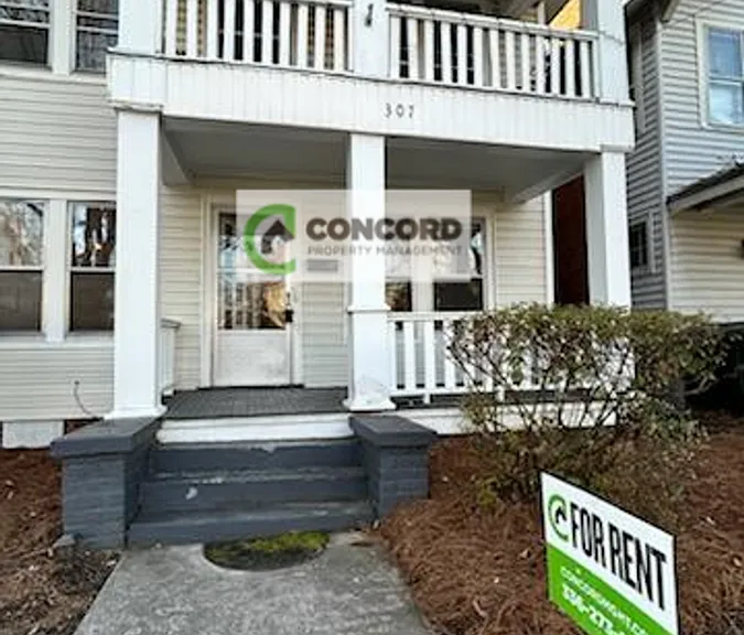 307 W Fisher Ave — Photo 2