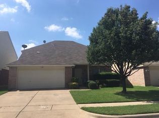 5012 Raymond Dr, Fort Worth, TX 76244