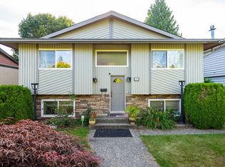 404 Mundy St, Coquitlam, BC V3K5N1