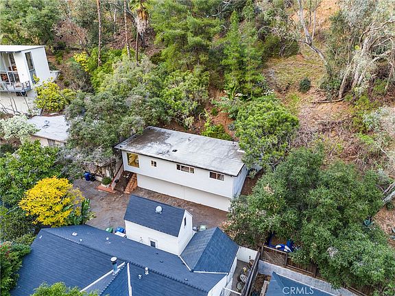 4th image of 8010 Padre Ln