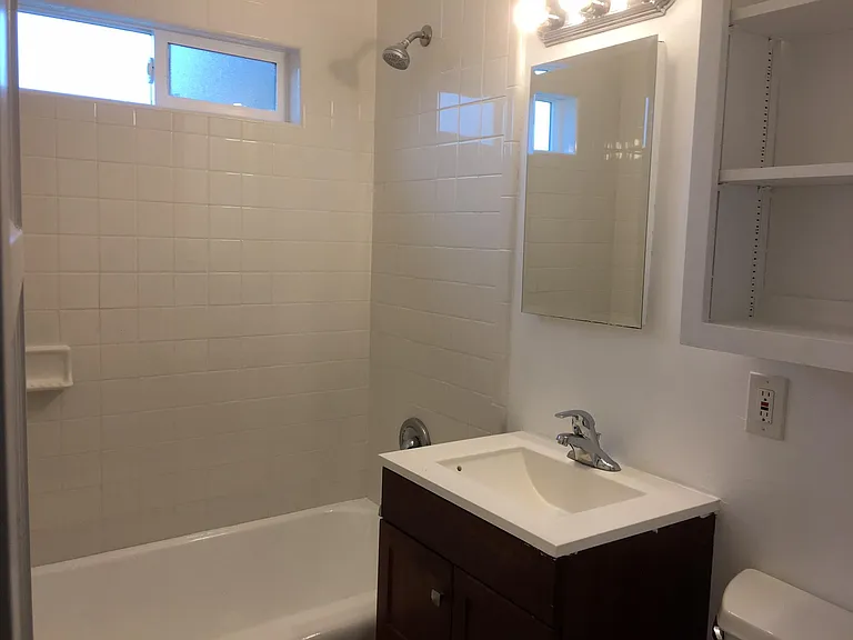 622 N Ventura Rd — Photo 8