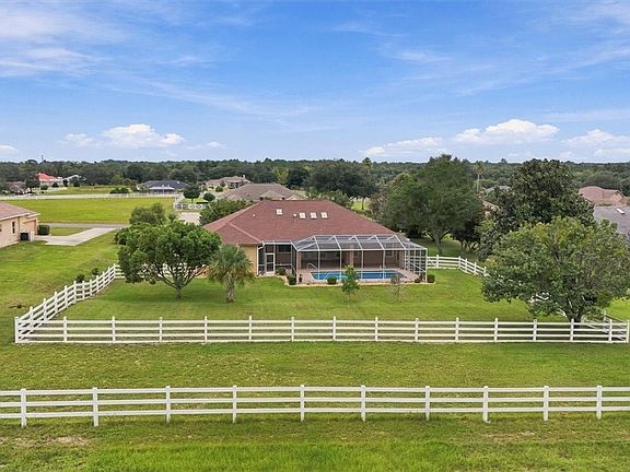 5th image of 904 N Hambletonian Dr