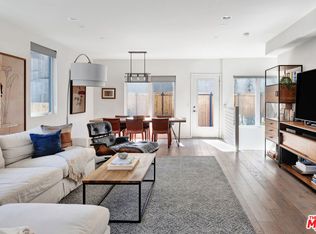 2924 Rowena Ave #10, Los Angeles, CA 90039