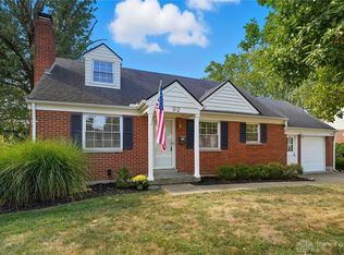 92 E Ridgeway Dr, Dayton, OH 45459