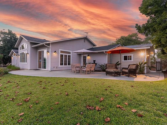 3rd image of 3121 Alta Verde Dr