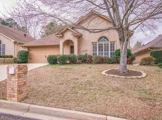 3303 Crossroads Dr, Longview, TX 75605