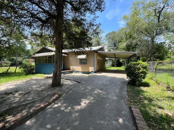 216 3rd Ave NW, Moultrie, GA 31768