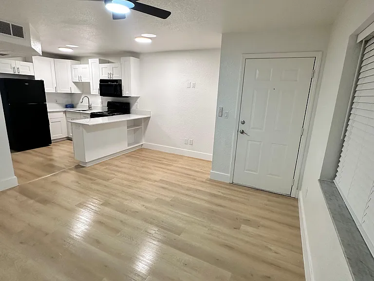 Harper Flats — Photo 3