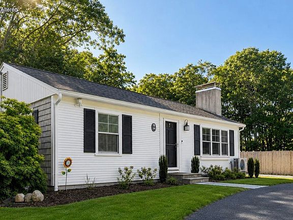 2nd image of 329 Swift Avenue