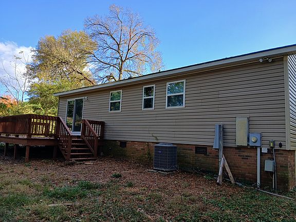 EFFICIENT HEAT PUMP - LARGE YARD