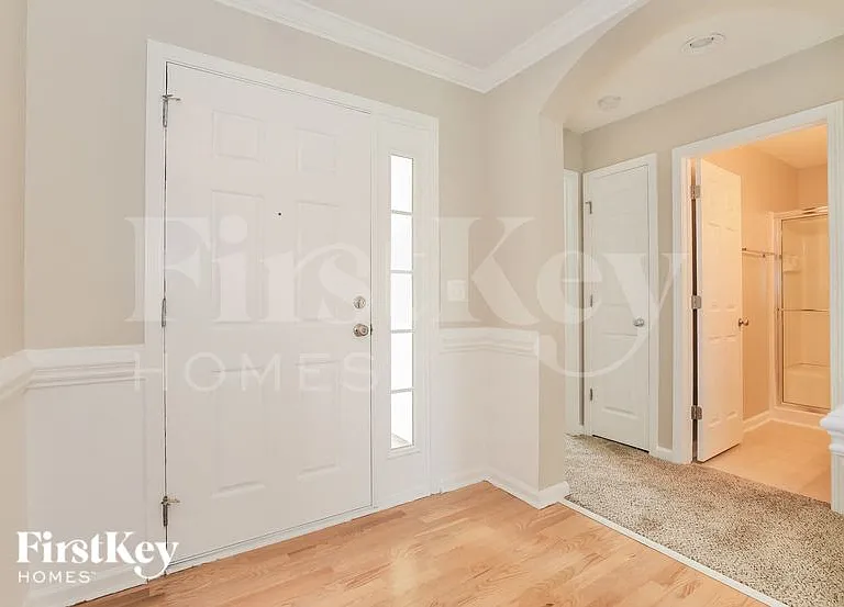 6226 Glen Way Dr — Photo 3
