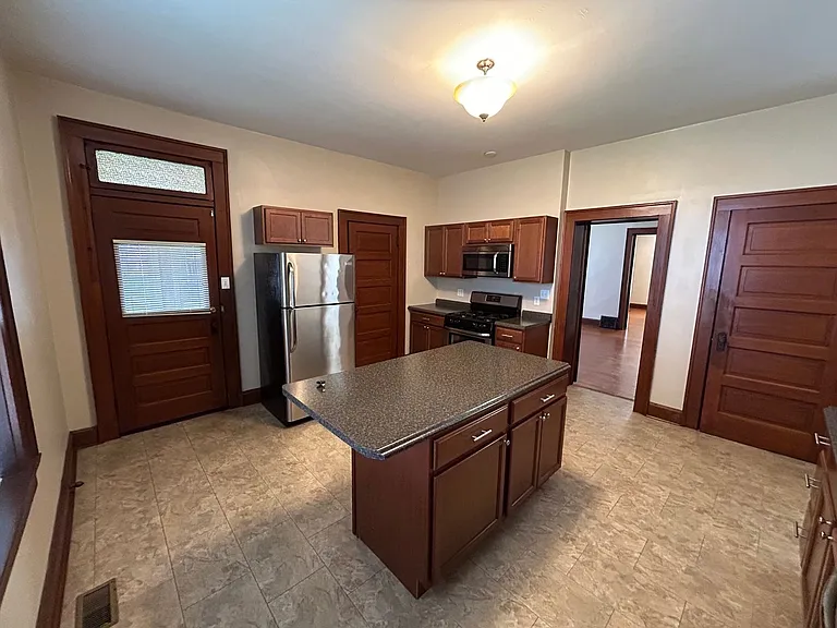 1015 Kentucky St — Photo 10