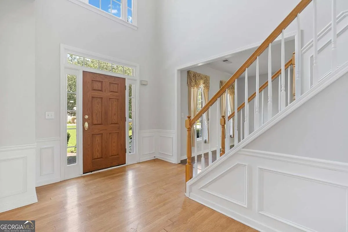 4 bed, 2788 sqft, $3,500 — Photo 4