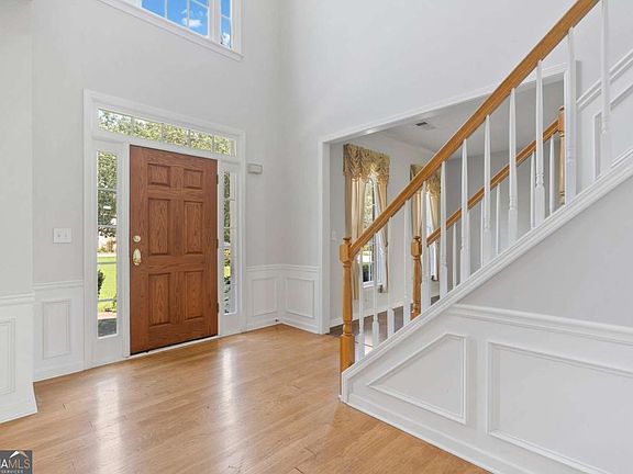 4th image of 7810 Brookwood Way
