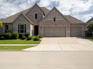 829 Boardwalk Way, Aubrey, TX 76227