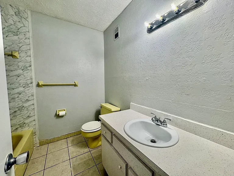 5300 Washington St #C318 — Photo 7