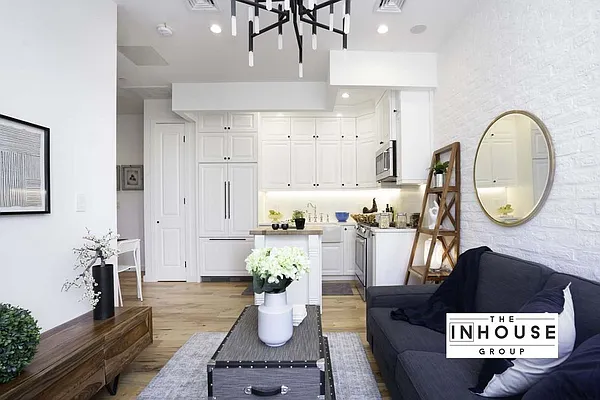 Sold by The InHouse Group | media 16