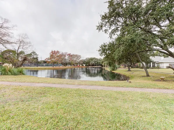 0 E Circle Dr, Houston, TX 77071