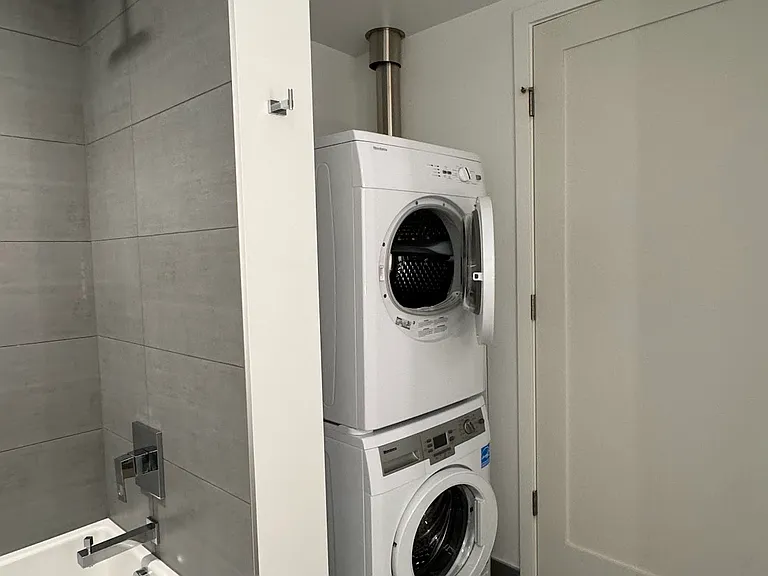 1808 Minor Ave #2402 — Photo 8