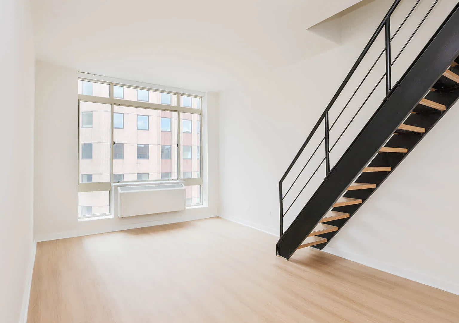 305 West 50th Street — Photo 2