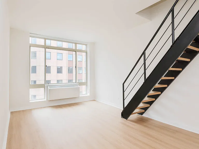 305 W 50th St #19C — Photo 5
