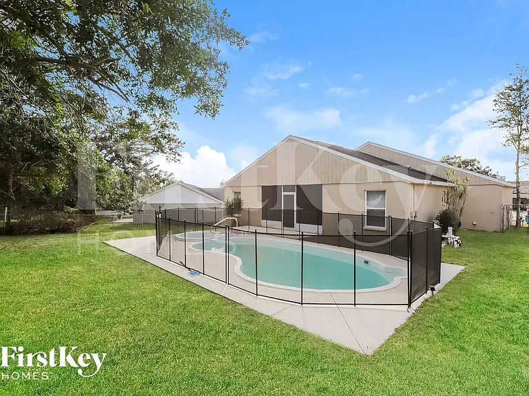 785 Hunt Dr — Photo 15