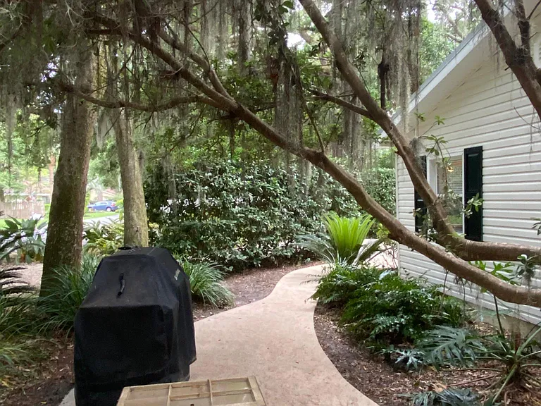 324 Pine St — Photo 13