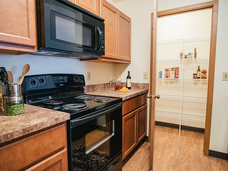 Kitchen with Walk-in Pantry