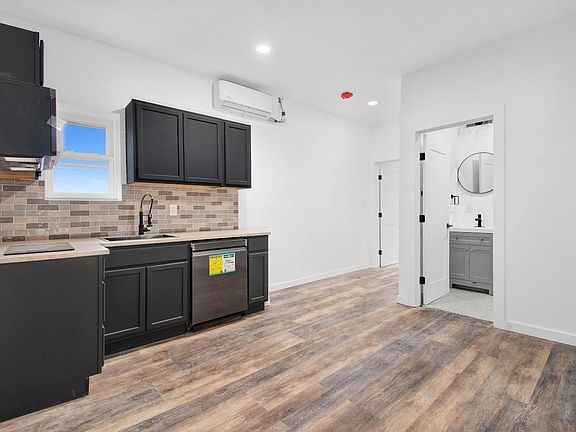 2nd image of 263 Bergen St #1B