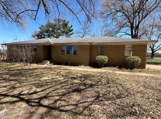 202 N Church St, Parkin, AR 72373
