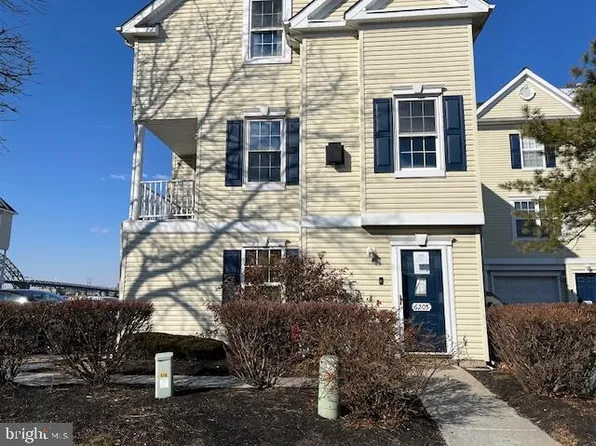 6205 Riverfront Dr, Palmyra, NJ 08065