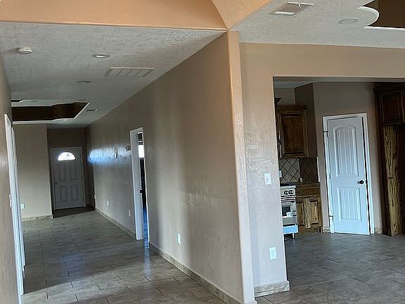 2nd image of 207 E New York Ave