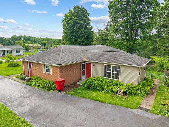 4th image of 3024 Springs Branch Dr