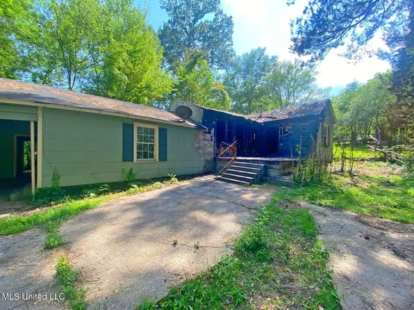 117 Cooper Rd, Jackson, MS 39212