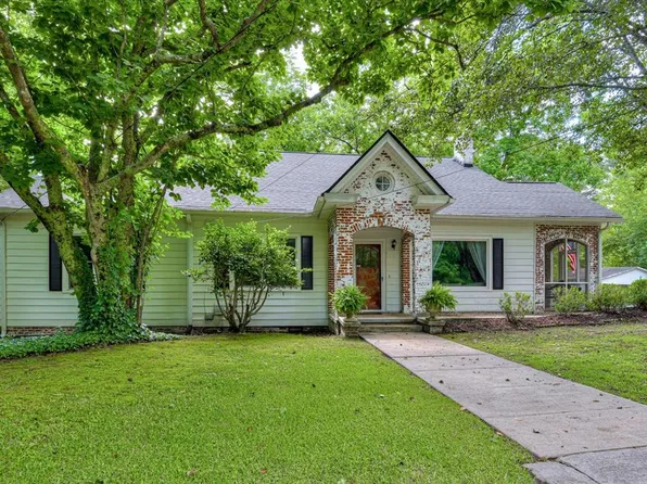 403 Buncombe St, Edgefield, SC 29824
